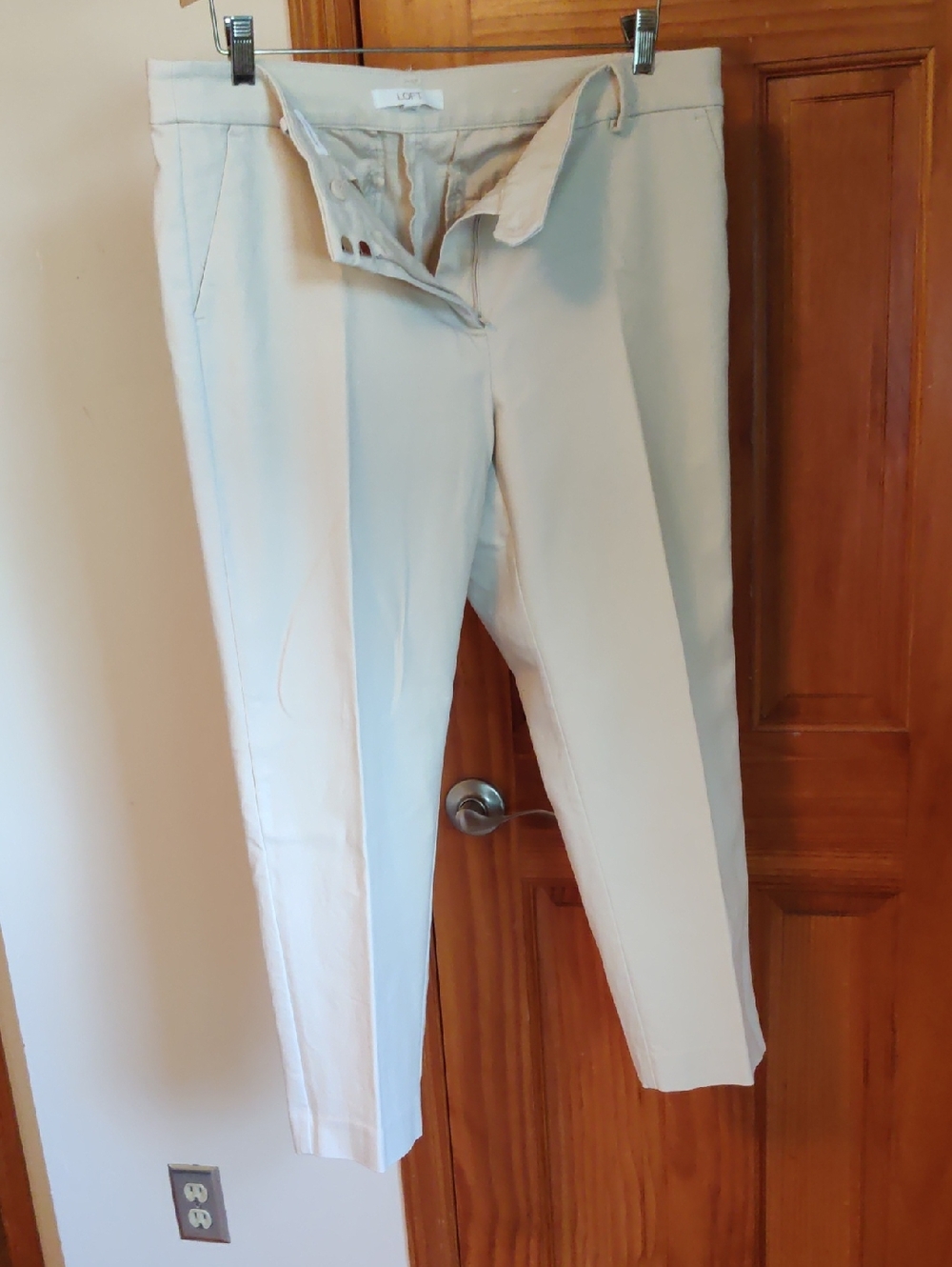 Loft Riviera Slim  Capri  Pants. Curvy 12